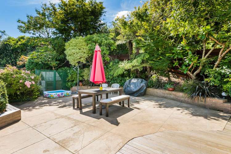 31 Martin Crescent Northcote_25