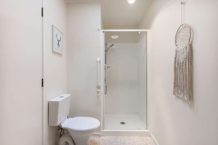 17 Taupiko Place Green Bay_24
