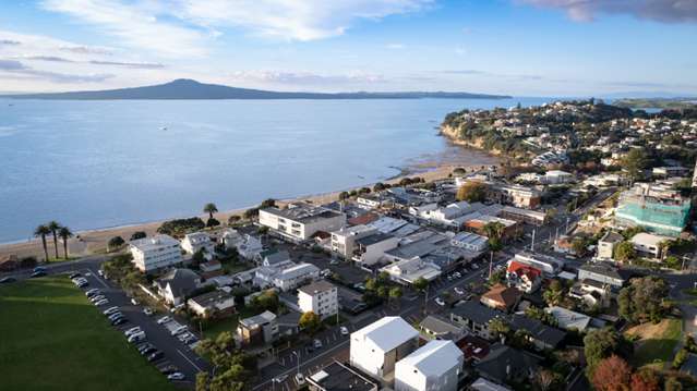 Spring slump: Auckland house prices down $210,000 from market peak