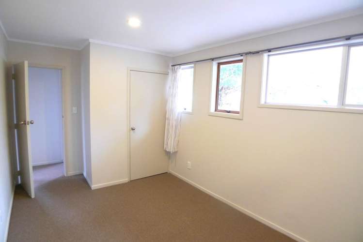 39 Onedin Place Titirangi_10