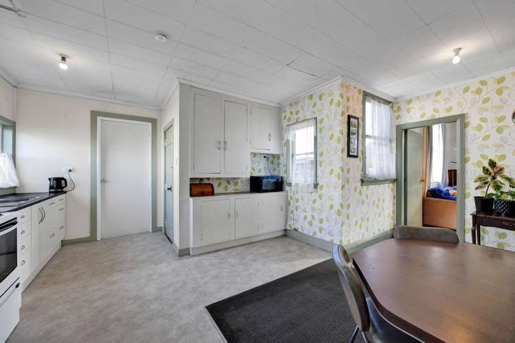 45 Disraeli Street Hawera_17