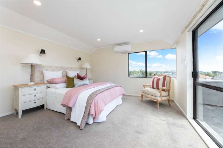 2/2 Basilton Close Bucklands Beach_15
