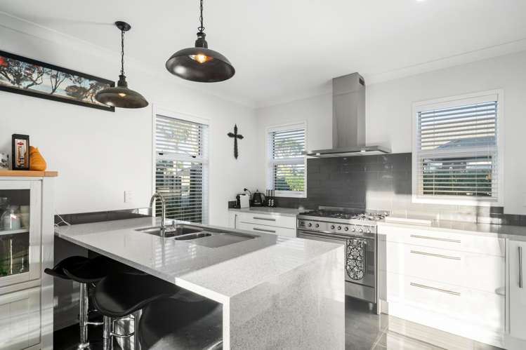 14 Celmisia Retreat Papamoa Beach_15