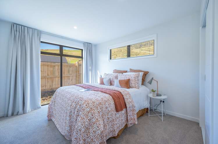 89 Sunningdale Drive Stoke_18