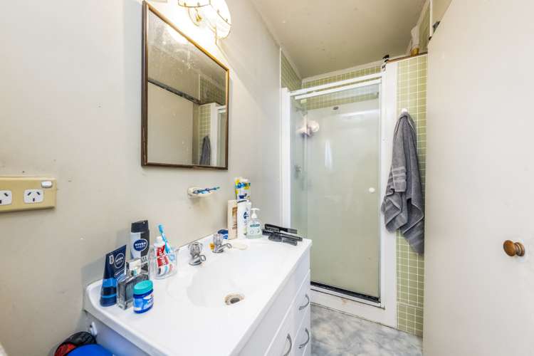 47 Flat Bush Road Clover Park_18