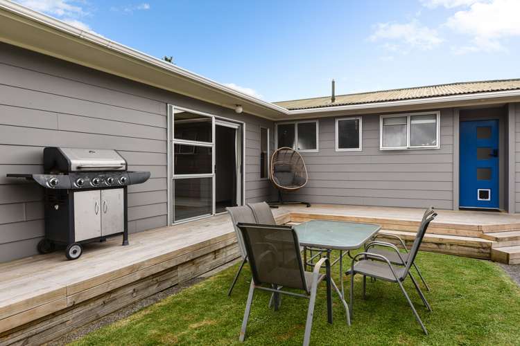 12 Lansdowne Crescent Glenview_16