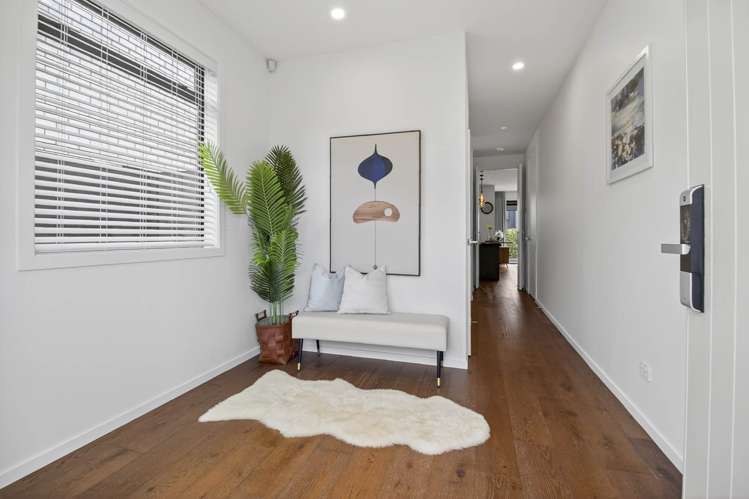 8 Sioux Road Hobsonville_16