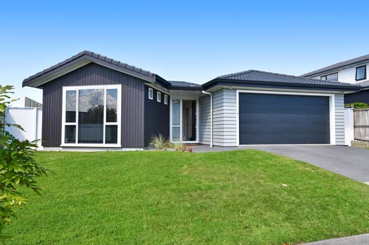 9 Couldrey Crescent Red Beach_14