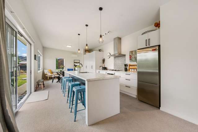 16 Missy Crescent Mount Pisa_2