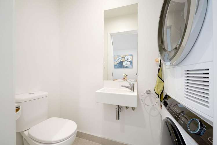 22 Tokai Place 1665_12