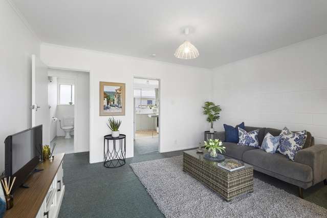 2/14 Jillet Street Titahi Bay_4