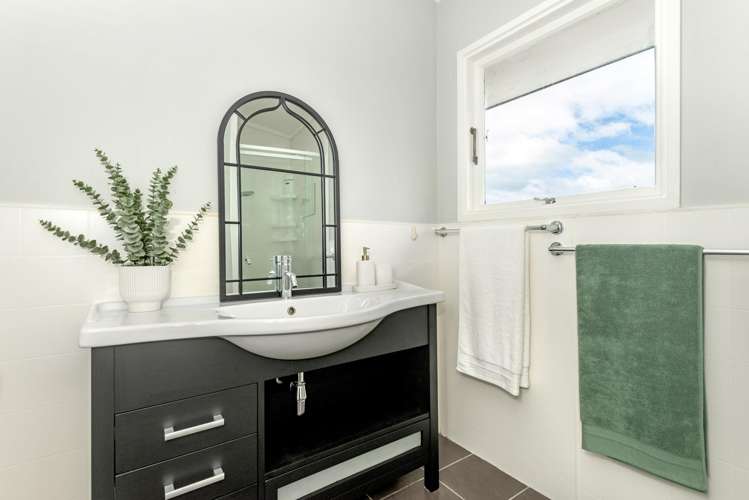 29 Riverside Rd Whataupoko_13