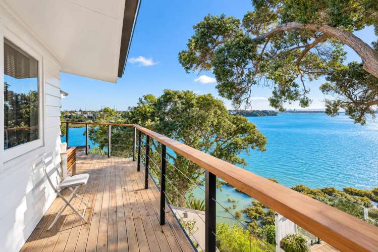 96 Ngataringa Road Devonport_23