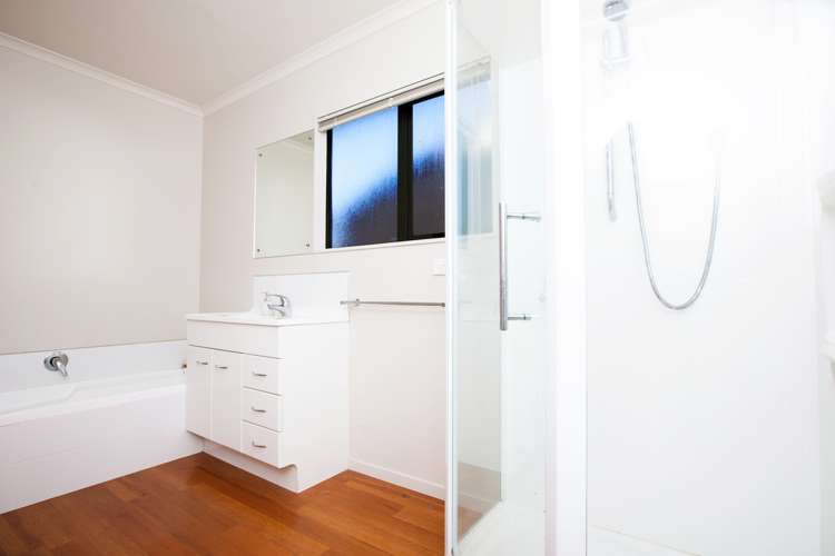 2 Estate Grove Inglewood_5