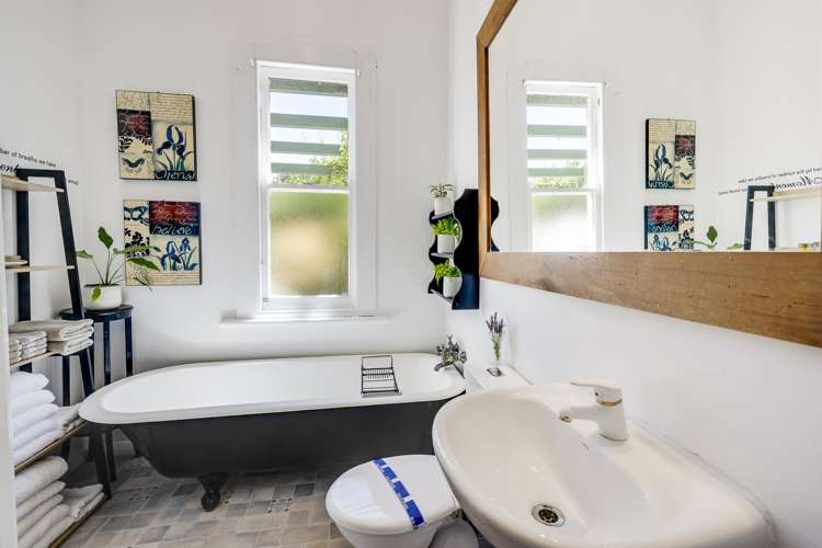 84 Middle Road Havelock North_8