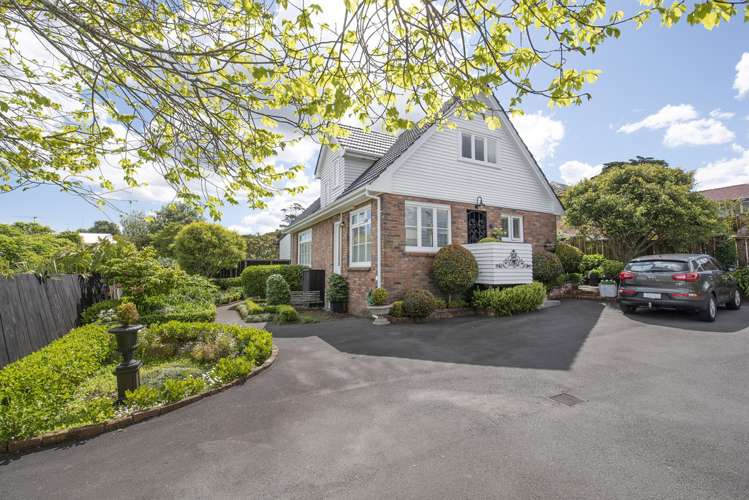 8 Forrest Hill Road Forrest Hill_1