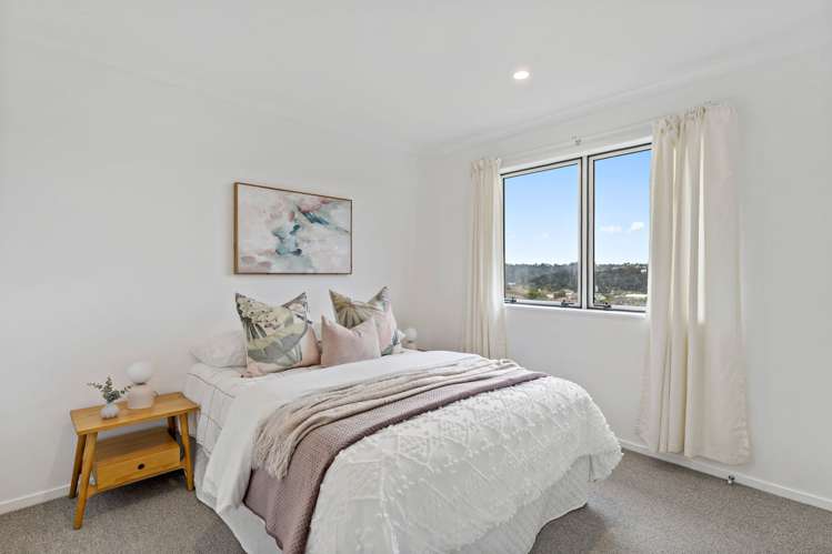 81 Mackay Drive Greenhithe_17