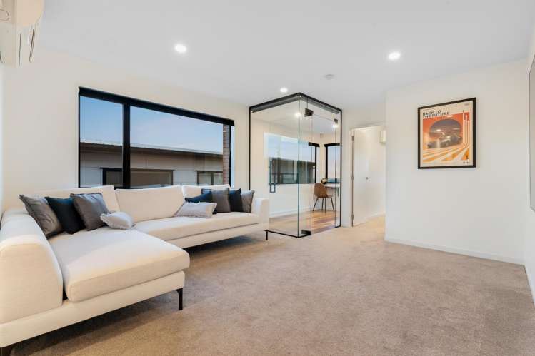 9 Coastview Lane Long Bay_19