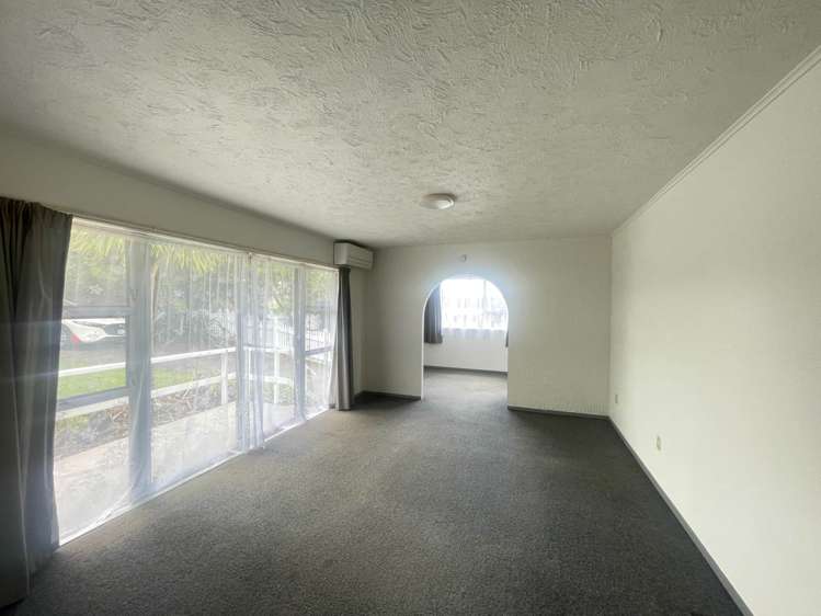 44 Roick Parade Glen Eden_1