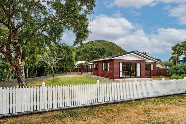Big Two-Bedroom Home on a Large Section in Te Mārua — Tunnel Gully at the End of the Road