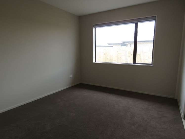 19 Edwin Ebbett Place Wigram_8