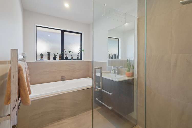 14 Colin Laloli Place Wigram_19