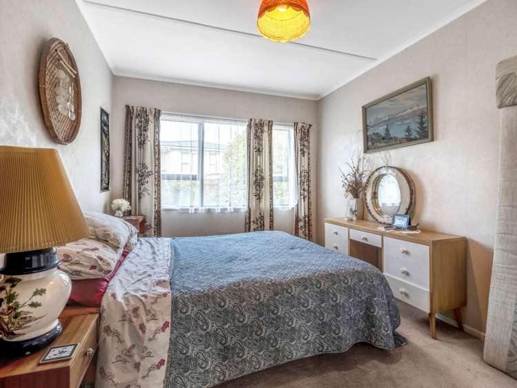 11 Oxford Road Lake Rotoma_19