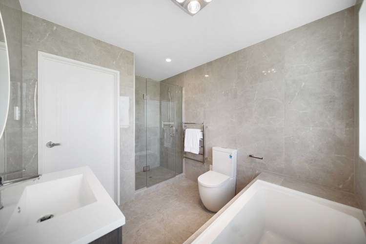 13 Korowhiti Road Clarks Beach_9