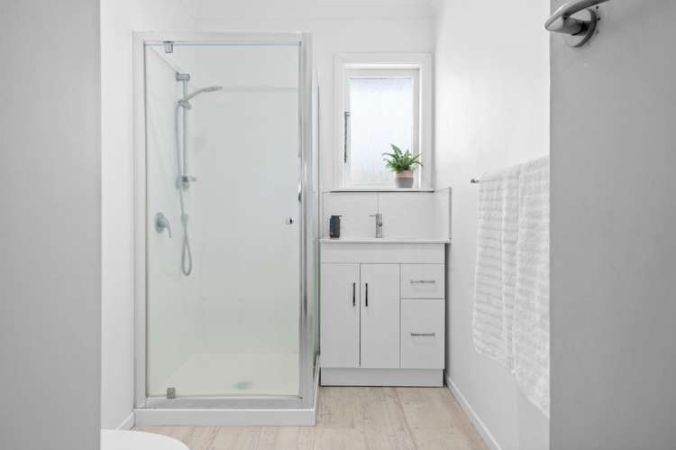 4 Sutton Crescent Hillcrest_15