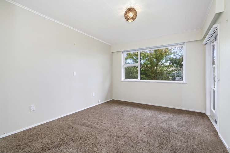 252 Dowse Drive Maungaraki_10