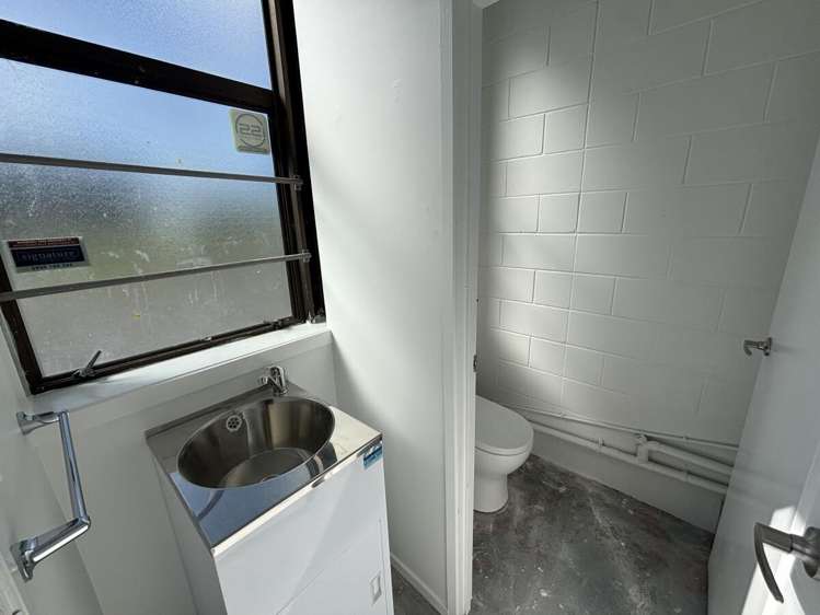 1A Bentinck Street New Lynn_11