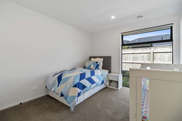 19 Honeyfield Drive Whalers Gate_22