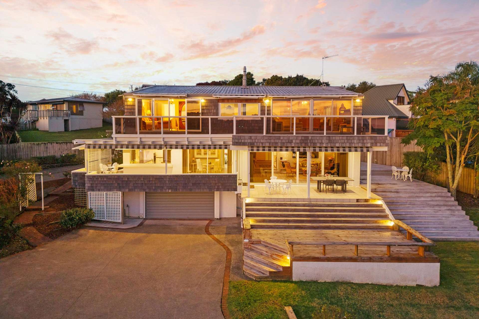 819 Whangaparaoa Road Manly_0
