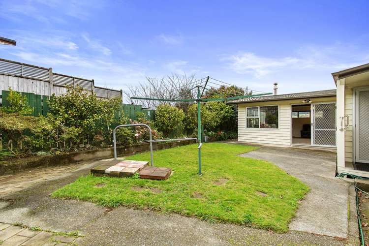 32 Turriff Crescent Tawa_19