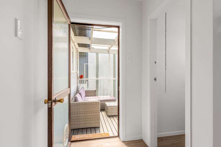 210 Whitby Road Wakefield_22