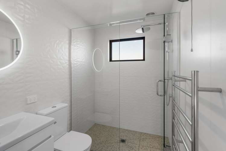 17 Eminence Drive Northwood_17