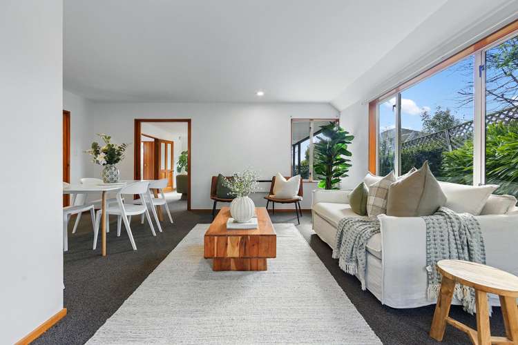 2/118 Centaurus Road Huntsbury_13