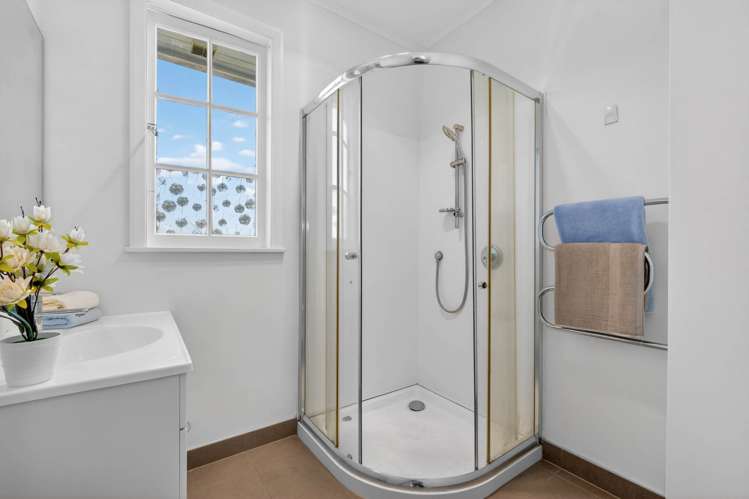 24 Henwood Road Mangere East_23