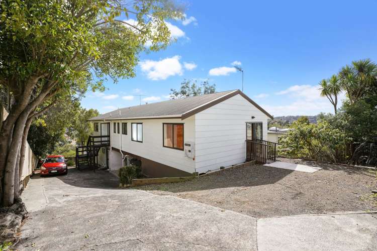 2/610 Beach Road Browns Bay_0