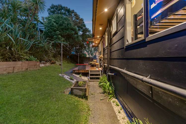 1/82a Captain Scott Road Glen Eden_20