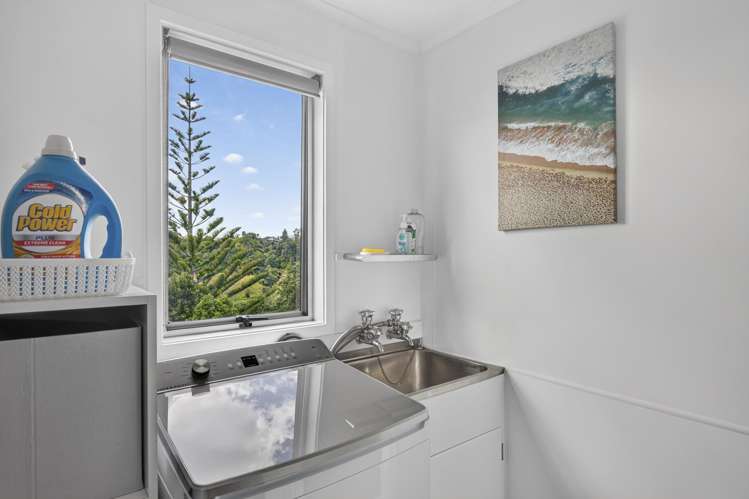 100 Riversdale Drive Merrilands_16
