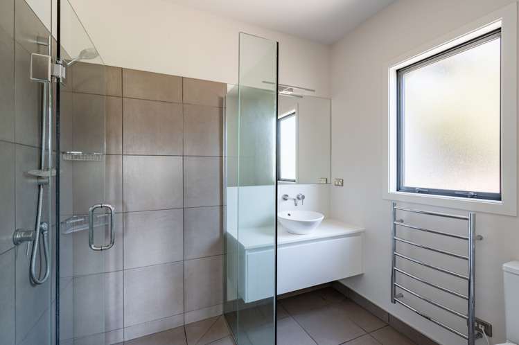 10 Matheson Crescent Albert Town_11