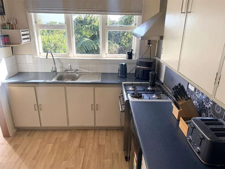 7 Redwood Place Karoro_9