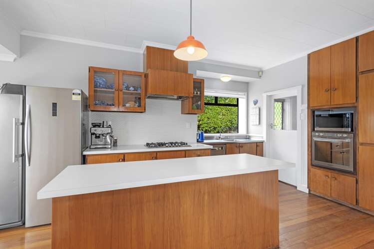 25 Huntsbury Avenue Huntsbury_11