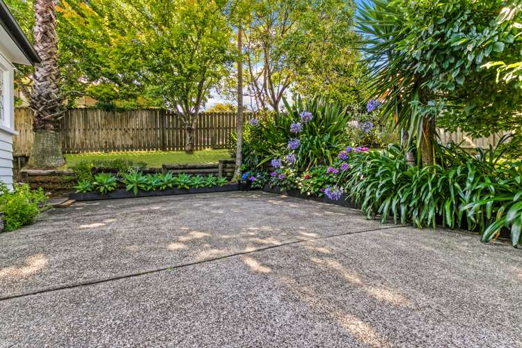 36 Springtime Crescent Stanmore Bay_25