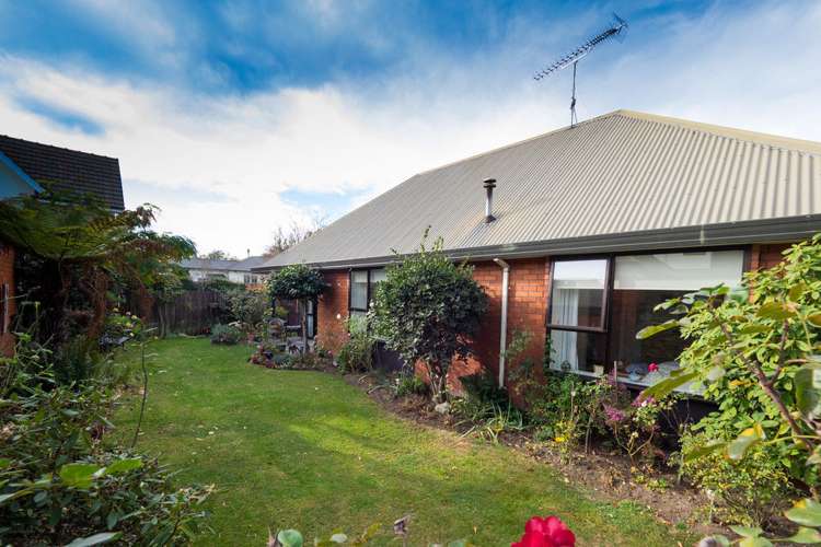 2/47 Oak Grove Ashburton_5