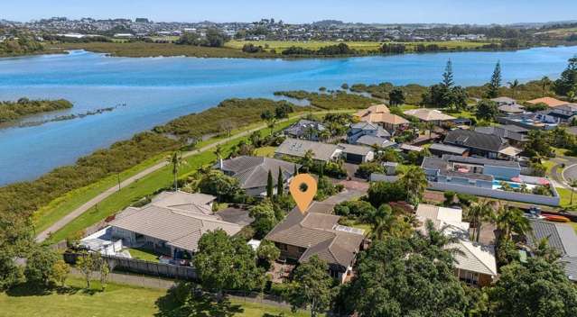 47 Settlers Grove Orewa_3