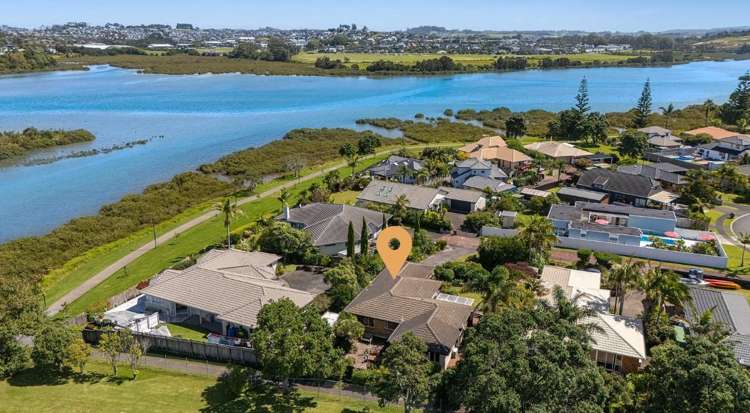 47 Settlers Grove Orewa_2
