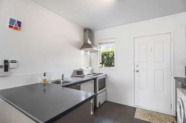 2/29 Ballarat Street Ellerslie_4