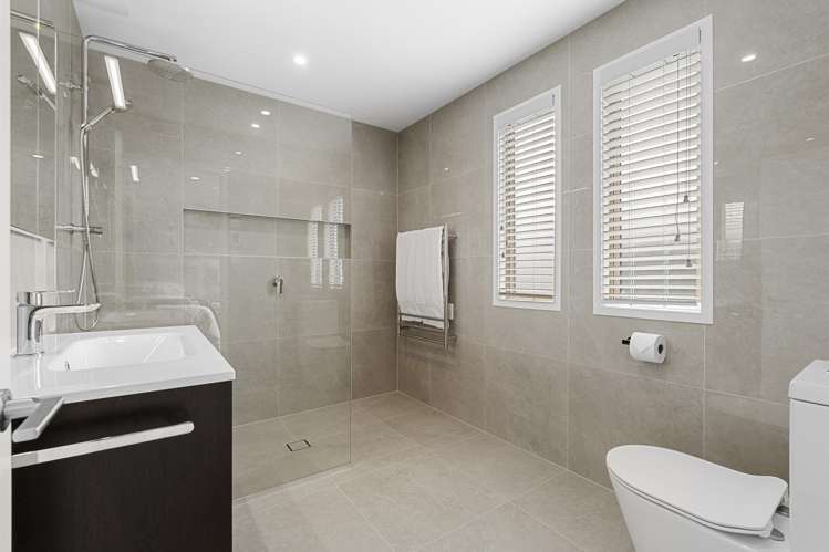 123 Grovenor Drive Orewa_11